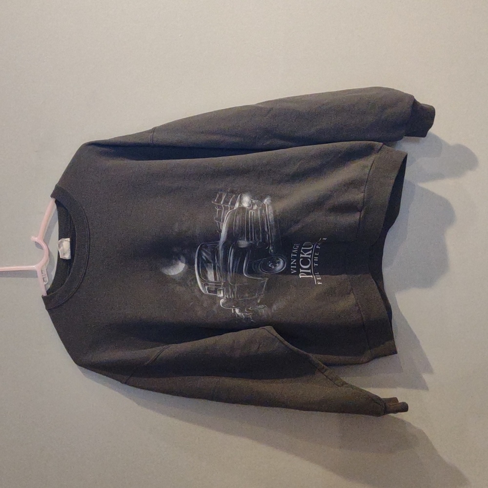 American Tradition women's large dark green "vintage truck‎ " graphic crewneck